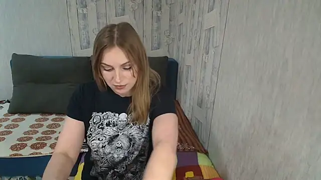 Pilly green  online show from February 5, 2026, 5:58 am