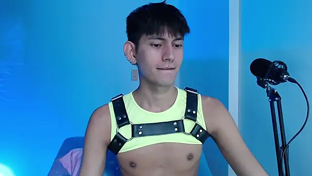 Snapshot of imdavo23 chatting on December 14, 2024, 3:58 pm imdavo23 online show from December 14, 2024, 3:58 pm