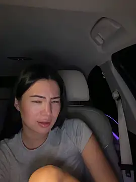 Snapshot of clairewntr chatting on November 27, 2025, 8:42 pm clairewntr online show from November 27, 2025, 8:42 pm