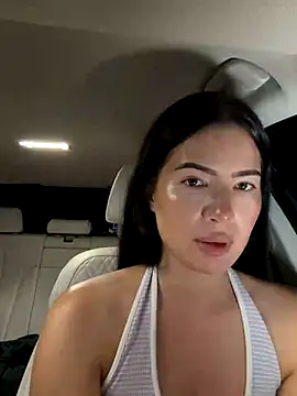 Snapshot of clairewntr chatting on October 20, 2025, 7:47 pm clairewntr online show from October 20, 2025, 7:47 pm