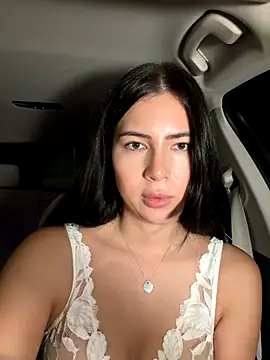 Snapshot of clairewntr chatting on November 15, 2025, 8:02 pm clairewntr online show from November 15, 2025, 8:02 pm