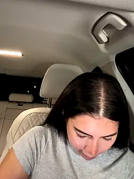 Snapshot of clairewntr chatting on October 4, 2025, 6:53 pm clairewntr online show from October 4, 2025, 6:53 pm