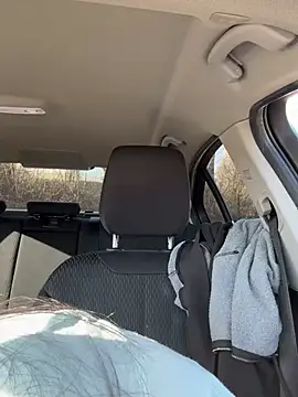 Snapshot of clairewntr chatting on March 5, 2025, 10:33 am clairewntr online show from March 5, 2025, 10:33 am