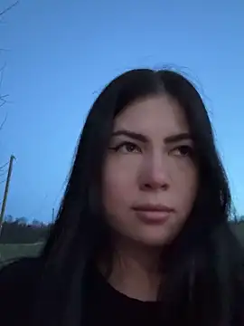 Snapshot of clairewntr chatting on March 21, 2025, 6:07 pm clairewntr online show from March 21, 2025, 6:07 pm