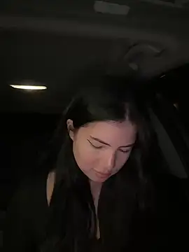 Snapshot of clairewntr chatting on March 4, 2025, 9:43 pm clairewntr online show from March 4, 2025, 9:43 pm