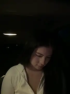 Snapshot of clairewntr chatting on February 18, 2025, 5:42 pm clairewntr online show from February 18, 2025, 5:42 pm