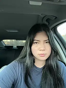 Snapshot of clairewntr chatting on March 17, 2025, 5:05 pm clairewntr online show from March 17, 2025, 5:05 pm