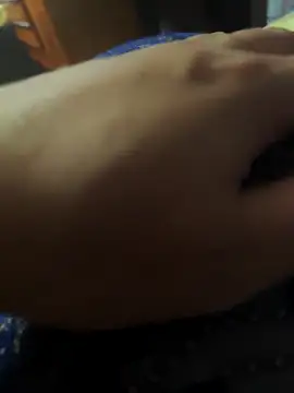 LovlyAnnie online show from November 12, 2025, 5:44 am