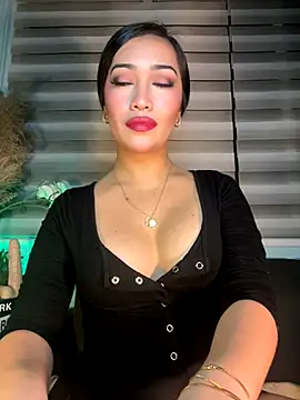 Jasmine Elcock online show from September 10, 2025, 6:07 pm
