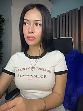 Snapshot of Jasmine_Elcock chatting on July 5, 2026, 9:10 pm Jasmine Elcock online show from July 5, 2026, 9:10 pm