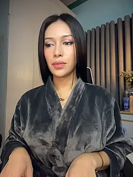 Snapshot of Jasmine_Elcock chatting on July 2, 2026, 9:32 pm Jasmine Elcock online show from July 2, 2026, 9:32 pm