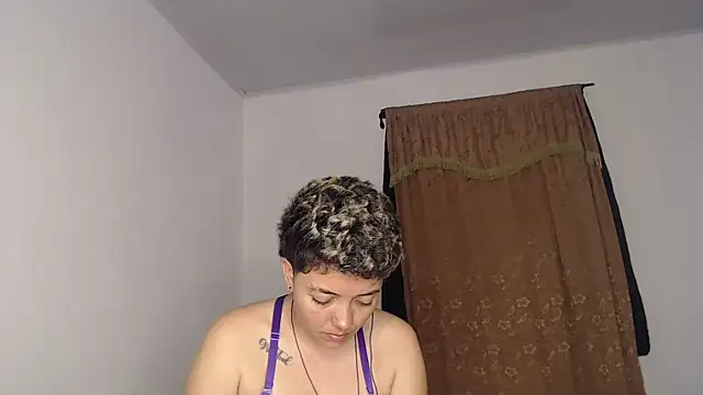 Snapshot of kathy_luisa chatting on May 8, 2026, 11:03 am kathy luisa online show from May 8, 2026, 11:03 am