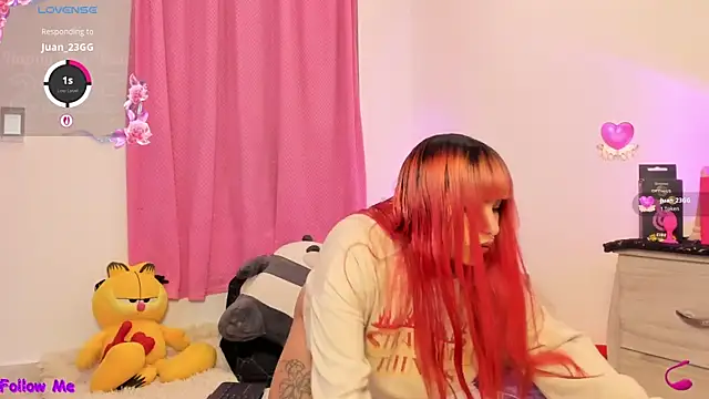 SophieRossi online show from February 9, 2026, 5:27 am