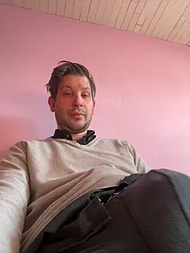 Taxidriver1988 online show from February 17, 2025, 12:16 pm