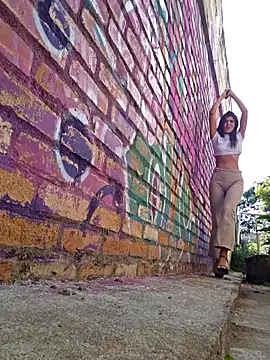 Yuky ta online show from March 1, 2026, 1:44 pm