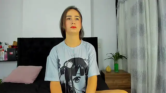 AndreaStivens online show from November 6, 2025, 10:52 am