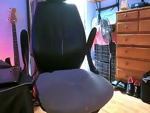 Snapshot of Alf0029 chatting on September 25, 2025, 6:58 pm Alf0029 online show from September 25, 2025, 6:58 pm