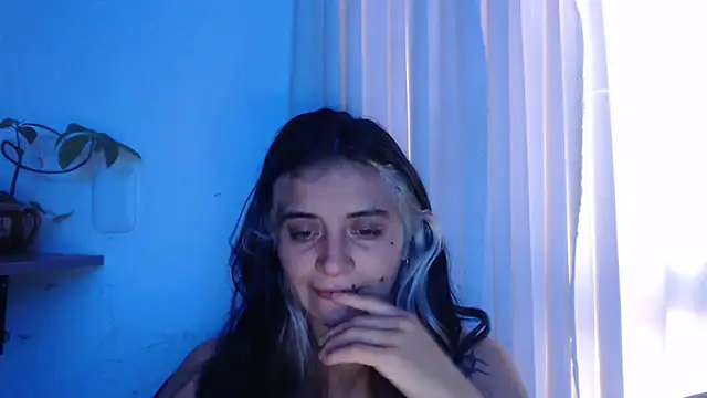 mariecam420 online show from March 18, 2025, 10:58 pm