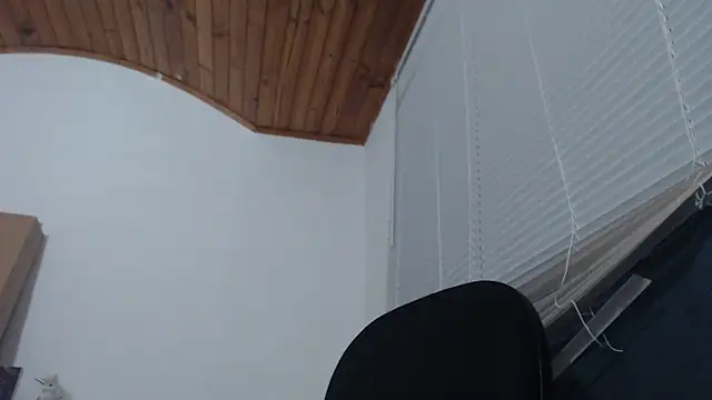 mariecam420 online show from October 12, 2025, 8:21 pm