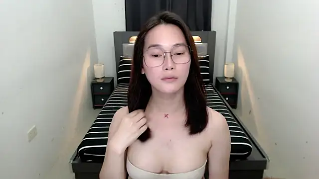 Snapshot of AmazingLuchie chatting on October 3, 2025, 6:15 am AmazingLuchie online show from October 3, 2025, 6:15 am