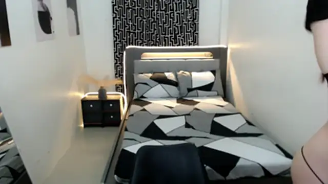 Snapshot of AmazingLuchie chatting on December 3, 2025, 6:14 am AmazingLuchie online show from December 3, 2025, 6:14 am