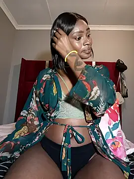 HoneyDropsX online show from October 4, 2025, 2:24 am