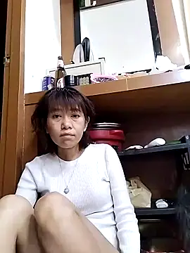 Little suzy5 online show from May 18, 2026, 8:02 pm
