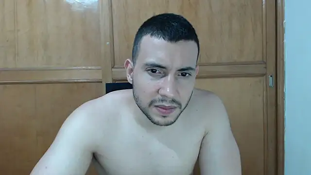 Snapshot of Armando_2002 chatting on May 31, 2026, 3:56 am Armando 2002 online show from May 31, 2026, 3:56 am