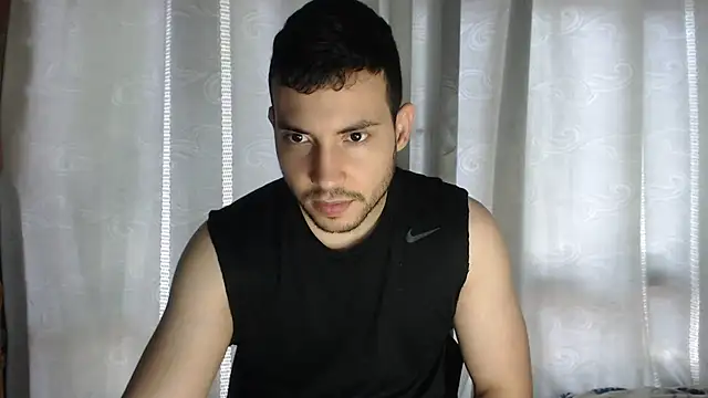 Snapshot of Armando_2002 chatting on February 26, 2025, 5:10 pm Armando 2002 online show from February 26, 2025, 5:10 pm