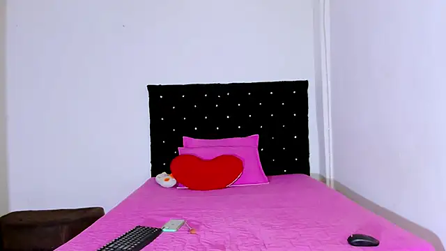 Snapshot of valen_colombian69 chatting on February 10, 2025, 10:53 am valen colombian69 online show from February 10, 2025, 10:53 am