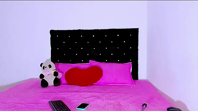 Snapshot of valen_colombian69 chatting on December 31, 2024, 5:11 am valen colombian69 online show from December 31, 2024, 5:11 am