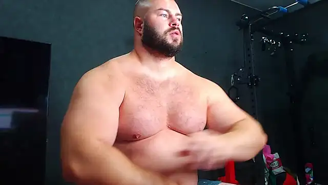 Snapshot of muscularjohnforuX chatting on June 20, 2026, 8:19 am muscularjohnforuX online show from June 20, 2026, 8:19 am