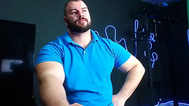 muscularjohnforuX online show from February 15, 2026, 8:19 pm