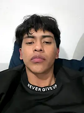 Snapshot of Morahot chatting on November 12, 2025, 11:03 am Morahot online show from November 12, 2025, 11:03 am