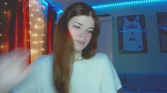 Snapshot of Klementa chatting on June 27, 2026, 6:36 pm Klementa online show from June 27, 2026, 6:36 pm