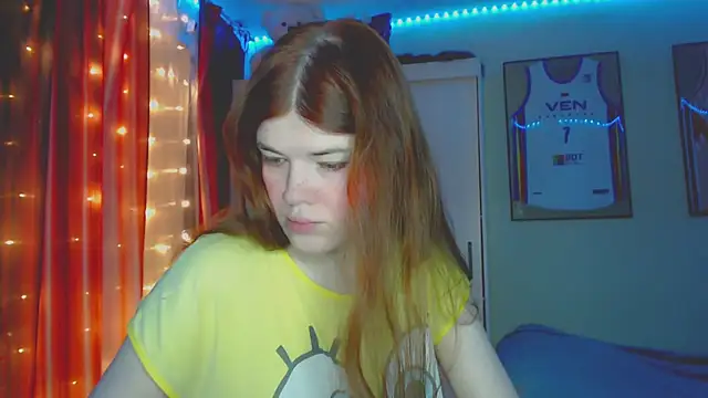 Snapshot of Klementa chatting on July 1, 2026, 6:08 pm Klementa online show from July 1, 2026, 6:08 pm