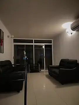 bella parisi online show from March 16, 2025, 5:47 am