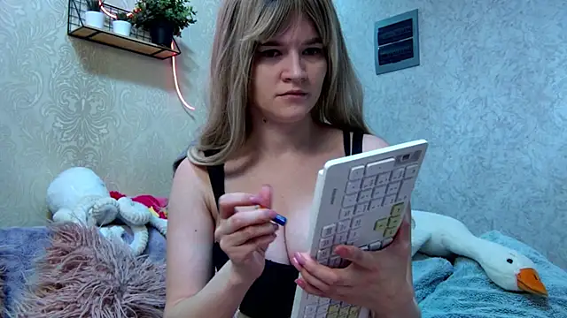 Bunny Jolly online show from October 13, 2025, 12:23 am