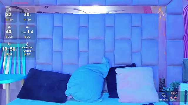 violeta sexx  online show from April 17, 2026, 5:32 am