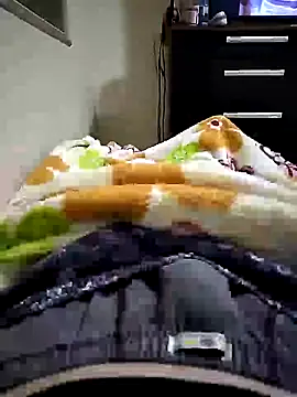 Snapshot of shiiank chatting on July 8, 2026, 2:03 am shiiank online show from July 8, 2026, 2:03 am