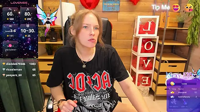  fiona Love online show from March 10, 2025, 12:50 am