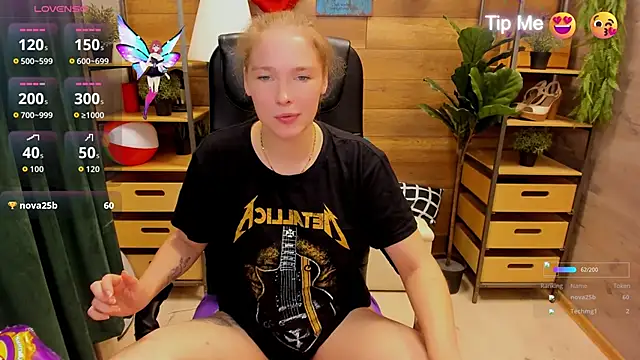  fiona Love online show from October 6, 2025, 9:04 pm