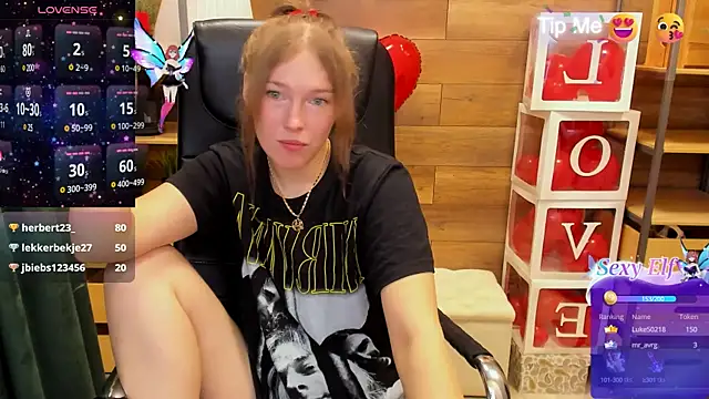  fiona Love online show from March 10, 2025, 9:18 pm