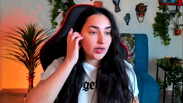 CeceliaJohnson online show from February 21, 2025, 8:07 am