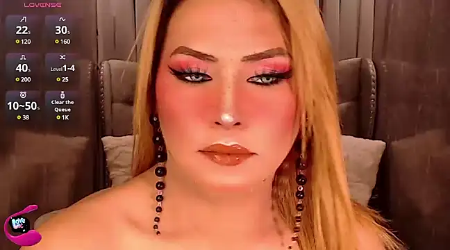 QUEEN GIAMOORE69 online show from February 25, 2025, 8:53 pm