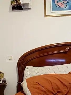 CALDA-AKIRA online show from September 17, 2025, 5:31 am