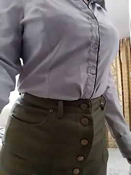 baby sweet girl  online show from March 9, 2025, 9:36 pm