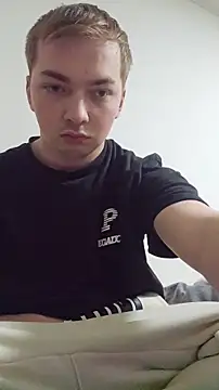 BigJuicy18cm online show from April 8, 2026, 8:32 pm