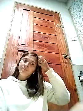 MS Isabella Snow92 online show from September 14, 2025, 8:20 pm