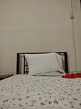 Snapshot of Susannemilf chatting on February 20, 2026, 6:26 am Susannemilf online show from February 20, 2026, 6:26 am